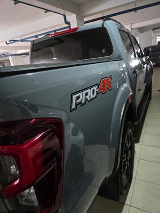 NISSAN FRONTIER 2.3 16V TURBO DIESEL PRO4X CD 4X4 AUTOMÁTICO